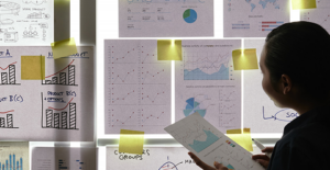 Stakeholder Coordination & Communication
